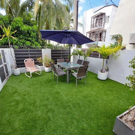 Villa Bienvenue Beachfront House Flic en Flac Экстерьер фото