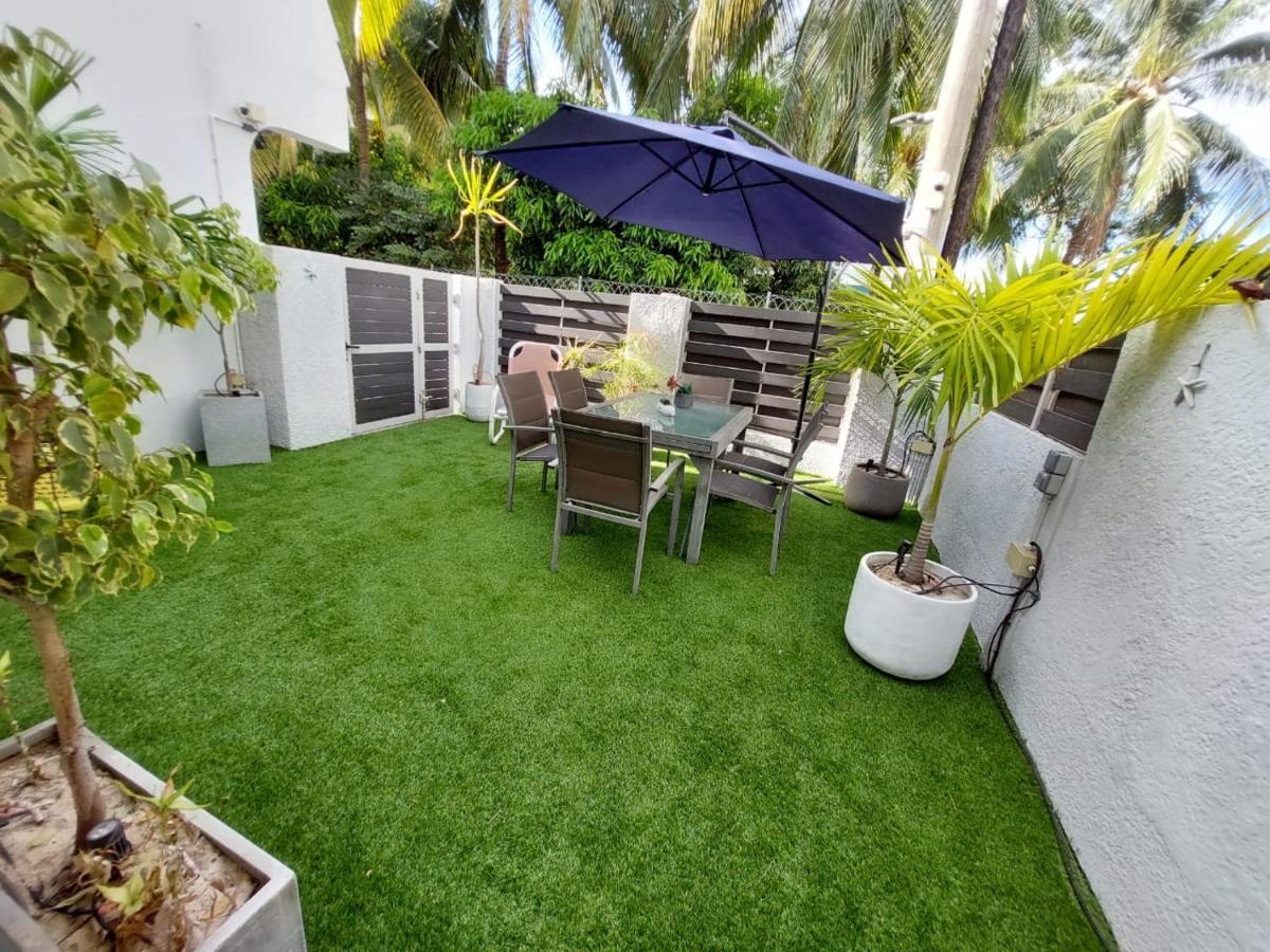 Villa Bienvenue Beachfront House Flic en Flac Экстерьер фото