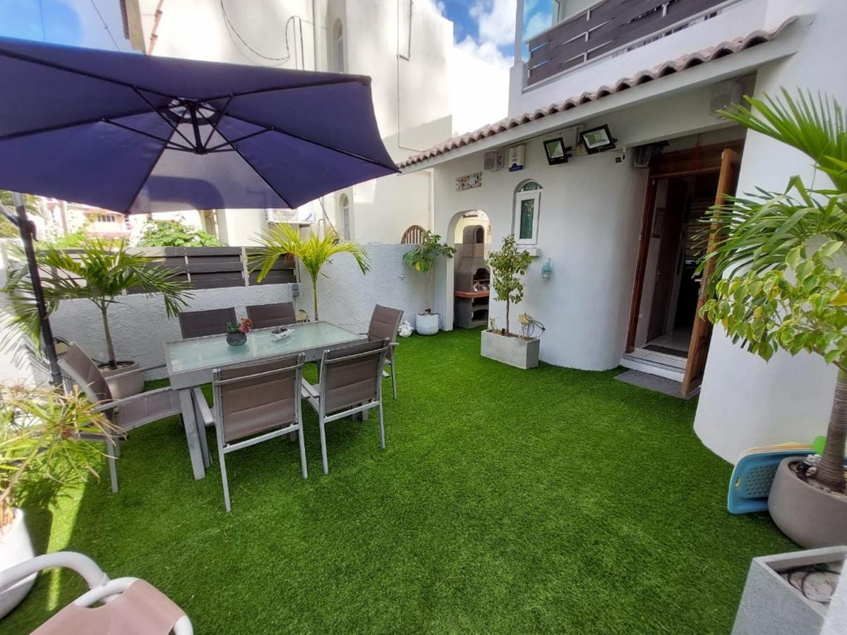 Villa Bienvenue Beachfront House Flic en Flac Экстерьер фото
