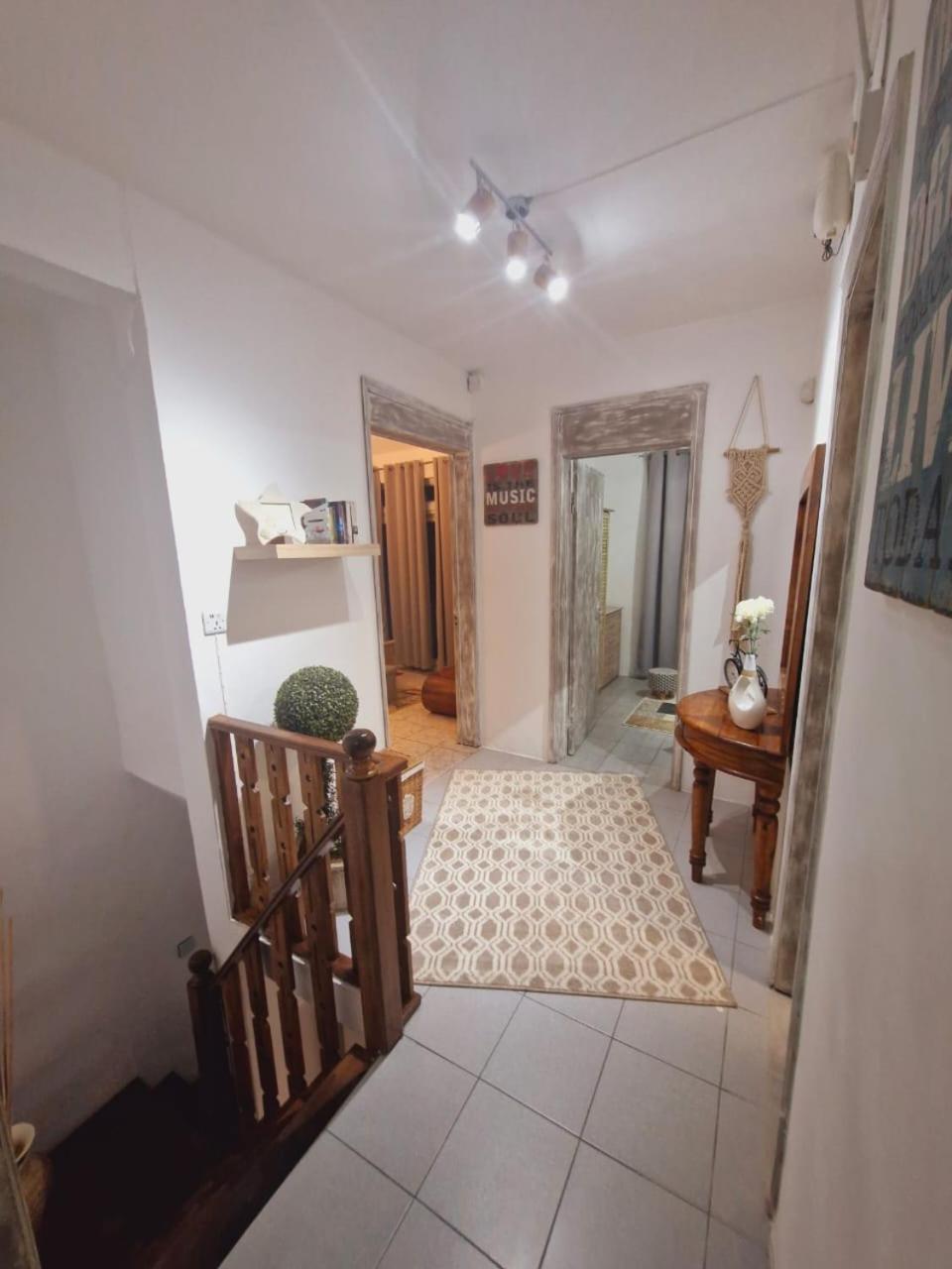 Villa Bienvenue Beachfront House Flic en Flac Экстерьер фото
