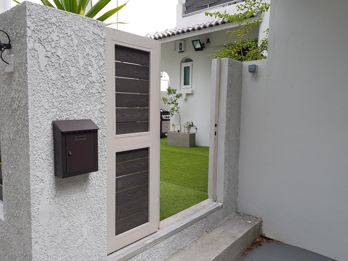 Villa Bienvenue Beachfront House Flic en Flac Экстерьер фото