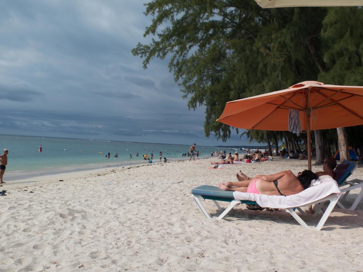 Villa Bienvenue Beachfront House Flic en Flac Экстерьер фото